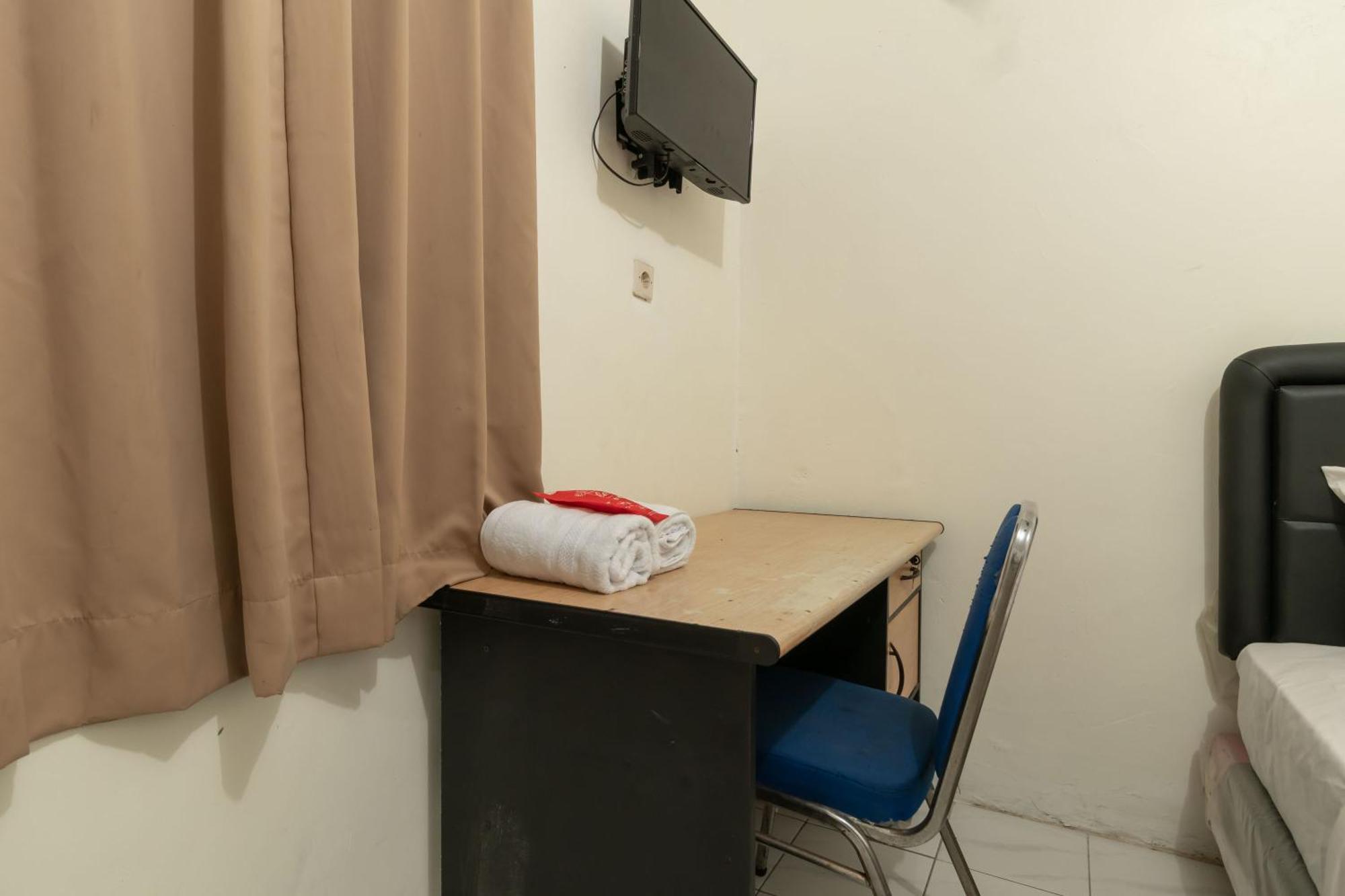 Reddoorz Near Pondok Indah Water Park Τζακάρτα Εξωτερικό φωτογραφία
