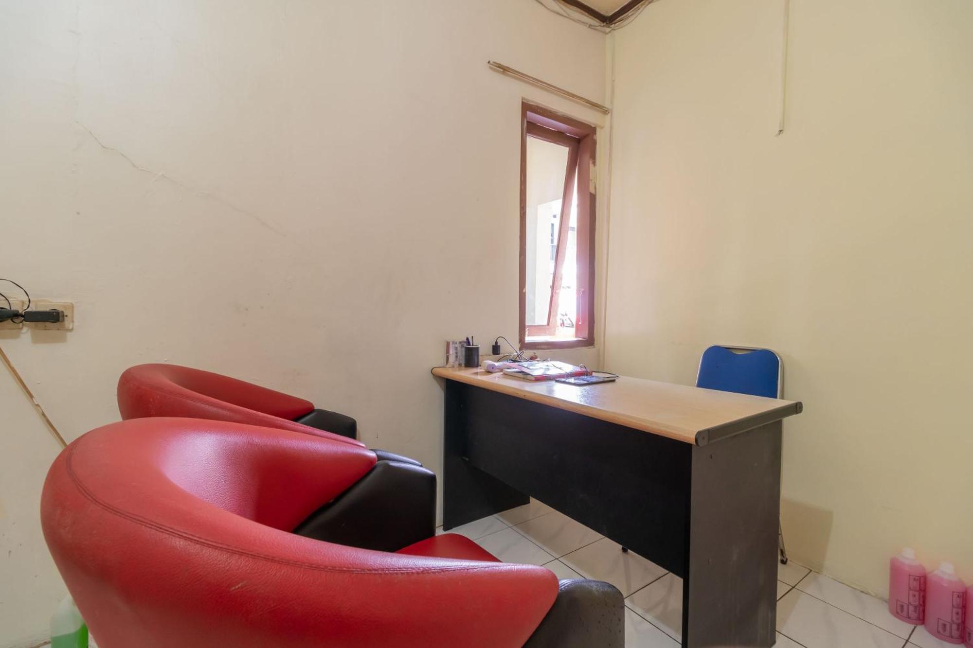 Reddoorz Near Pondok Indah Water Park Τζακάρτα Εξωτερικό φωτογραφία